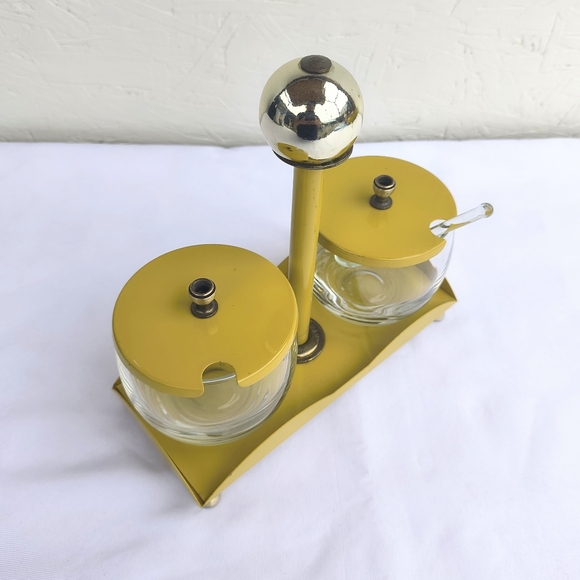 VINTAGE Mustard Yellow & Brass Retro Condiment Holder - Picture 9 of 14